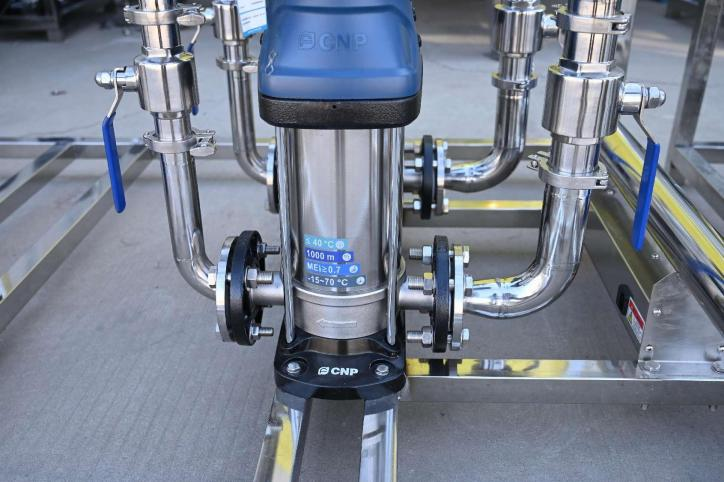 Water pump connection