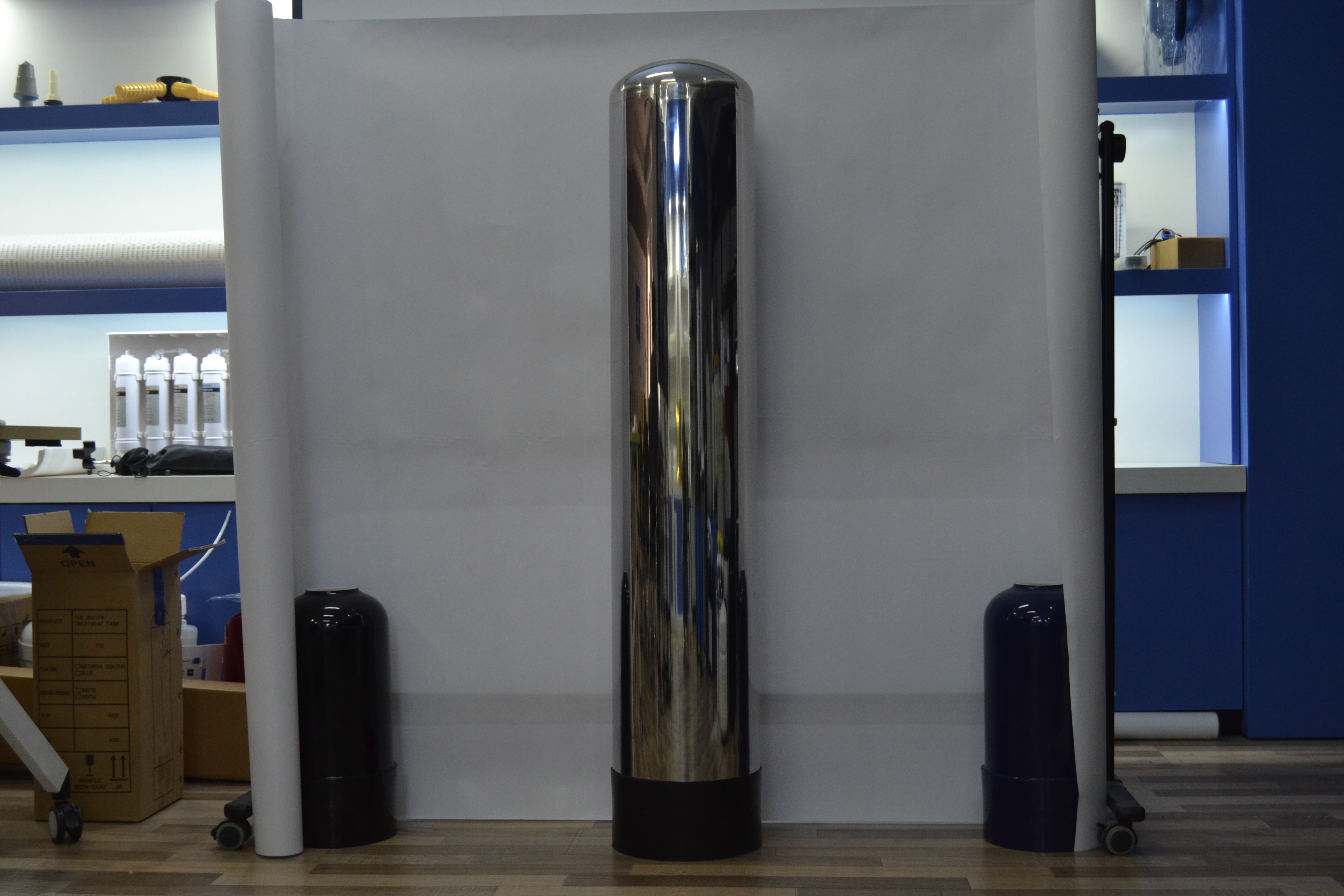 Stainless steel resin tank